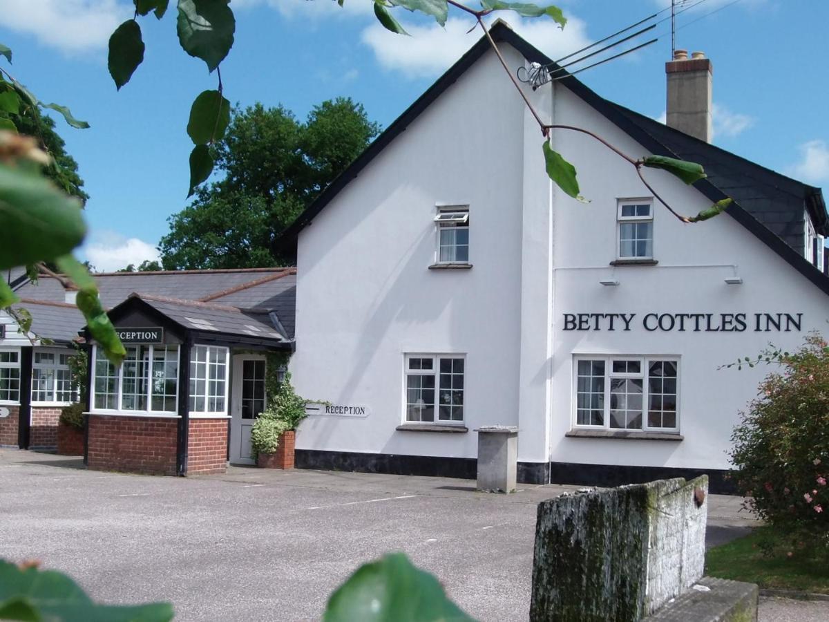 Betty Cottles Inn Okehampton Εξωτερικό φωτογραφία